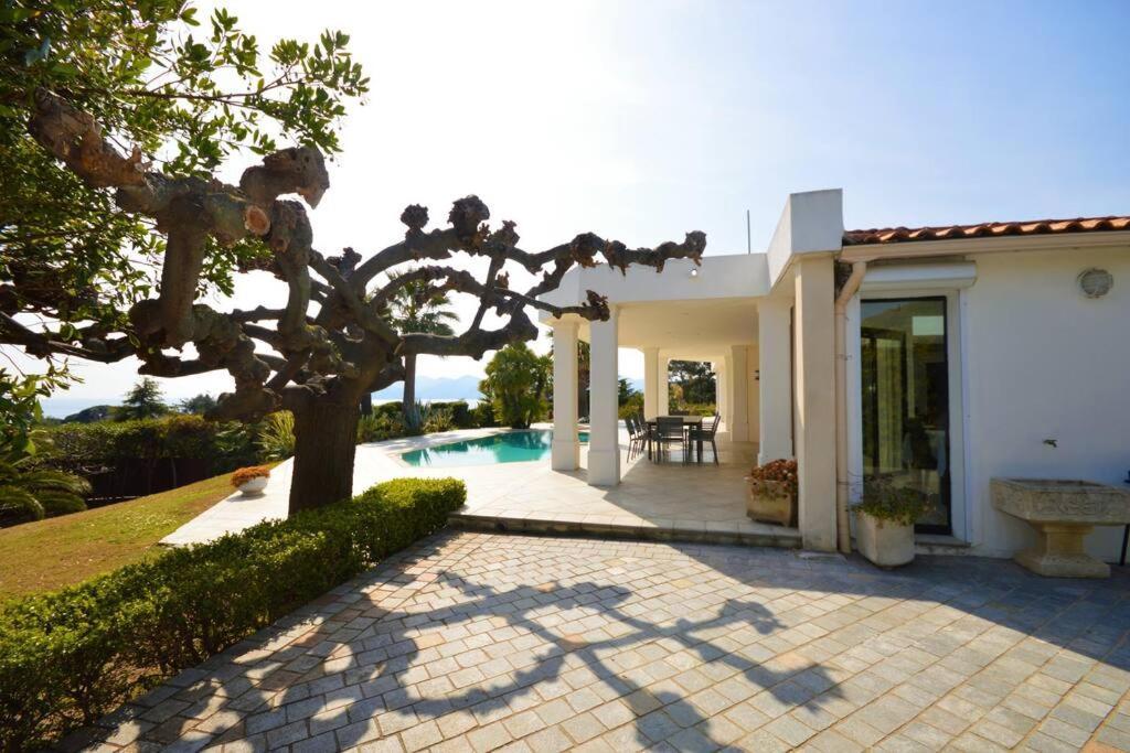 Villa Vue Mer Avec Piscine Au Calme Cannes Exterior foto